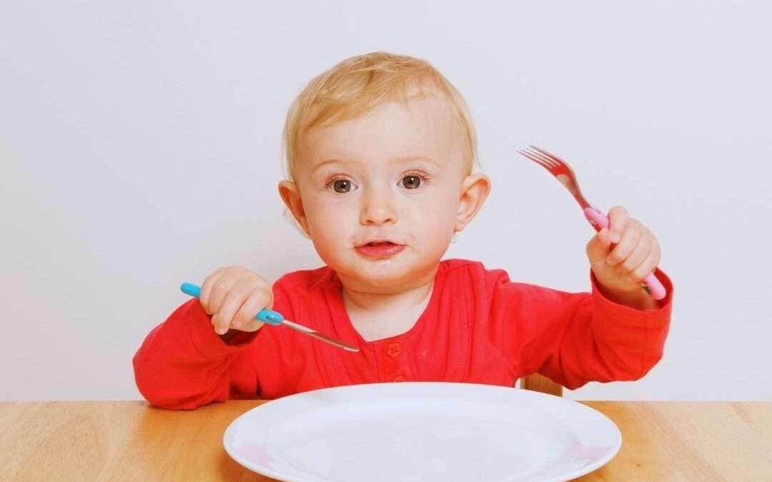 Signos de que un bebé tiene hambre